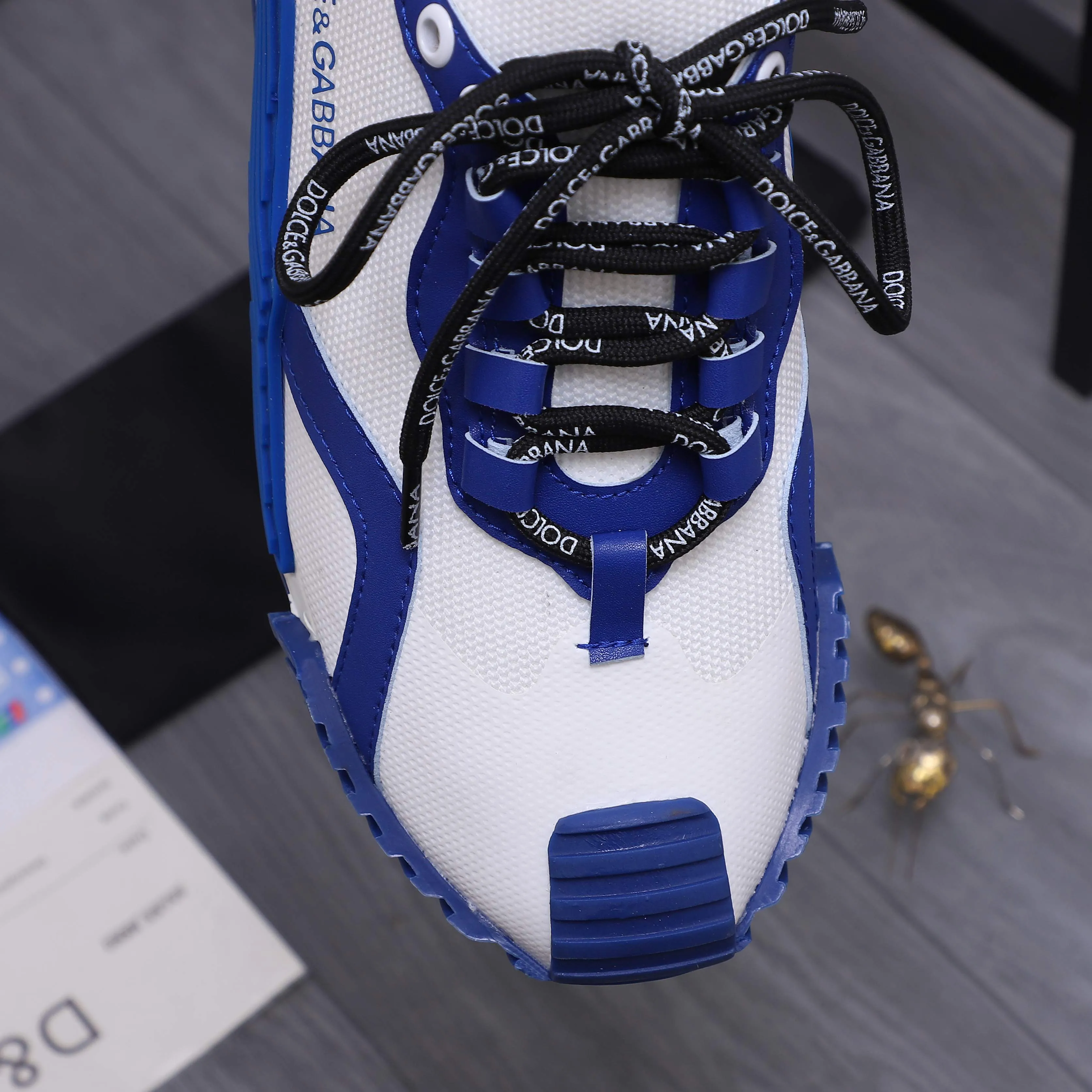 Men's shoes💰442 Product trademark: DG (Dolce & Gabbana) couple's casual shoes Regular size: 35-46 Product materials: Selected cowhide stitching fly woven upper, cowhide insole, original outsole